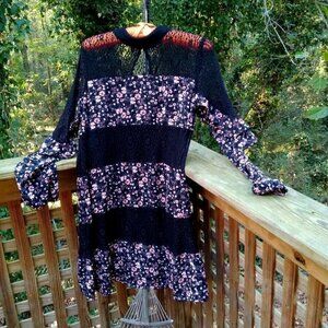 Black Lace Floral Long Ruffled Sleeved Romantic Prairie Gothic Style Dress Sz S